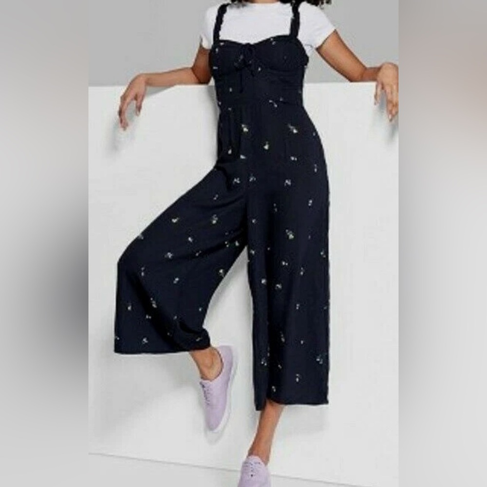 WILD FABLE NWOT Black Floral Print Wide-Leg Jumpsuit